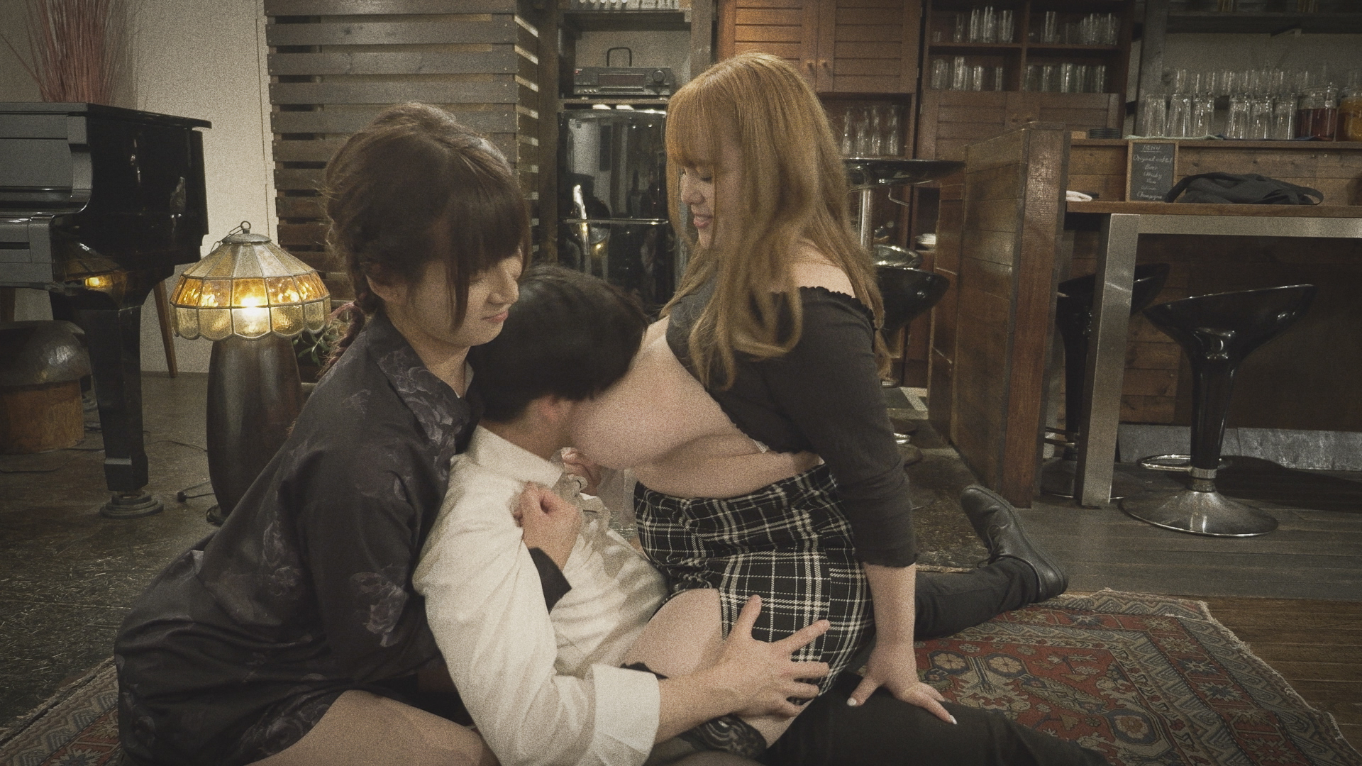 ふたつの月に濡れる