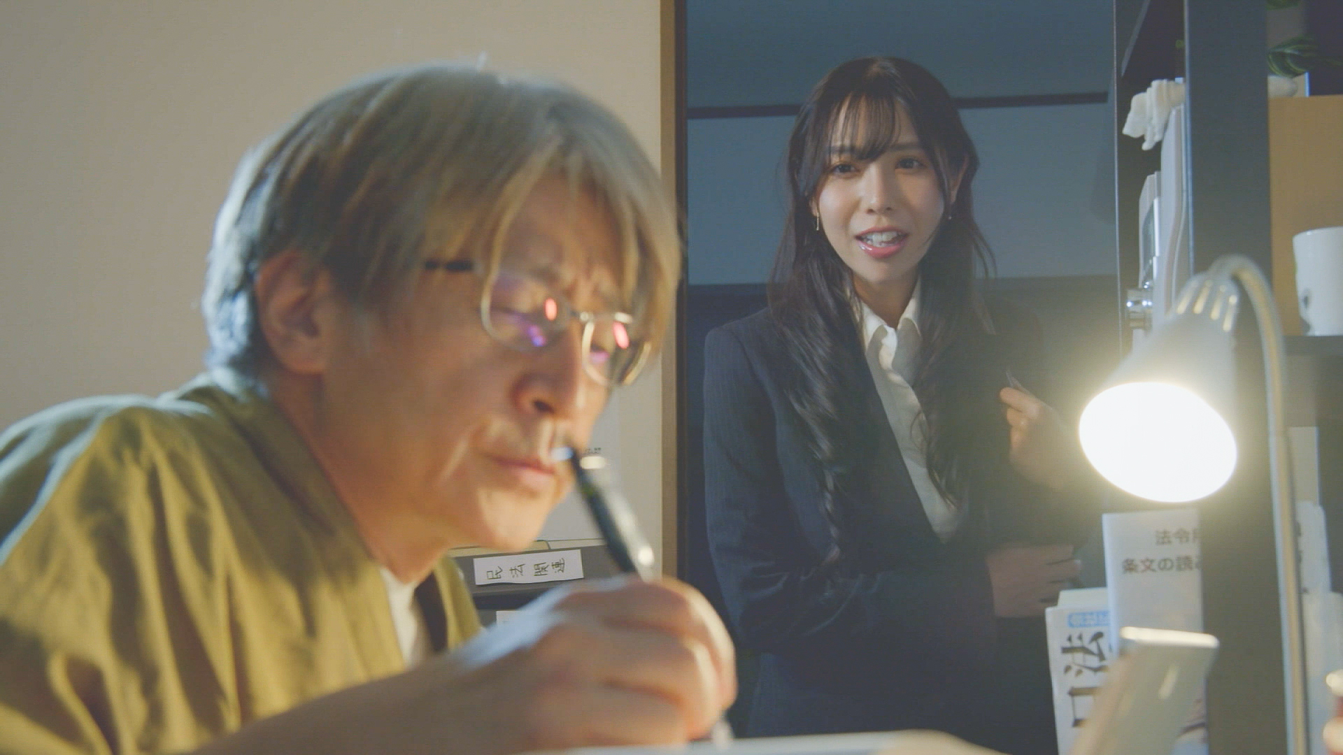 四十路の人妻 鏡の中の欲望